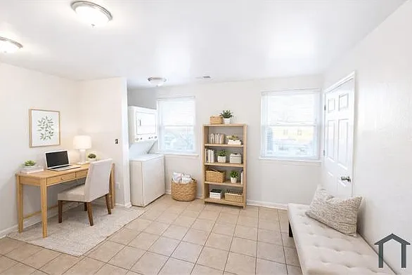 5113 Hanna Pl SE #2