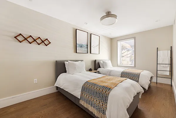 Rented by Compass | media 4