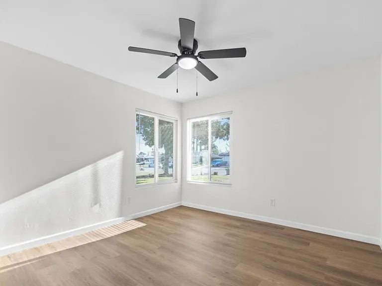3008 Whitley Dr — Photo 17