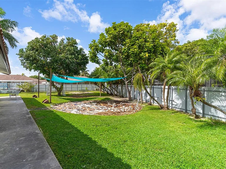 26222 SW 133rd Ct — Photo 31