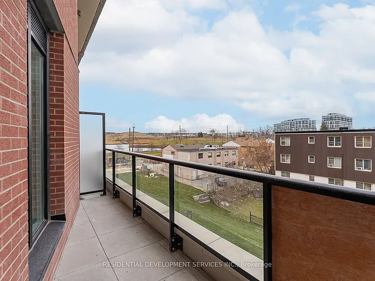 3100 Keele St #332 — Photo 17