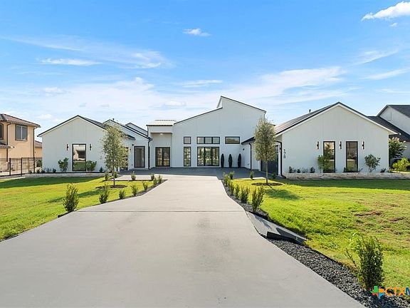 3rd image of 178 Dally Ct