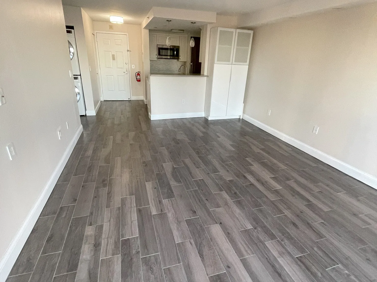 1 bed, 700 sqft, $3,550 — Photo 4