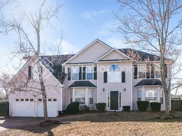 572 Lakewater View Dr, Stone Mountain, GA 30087