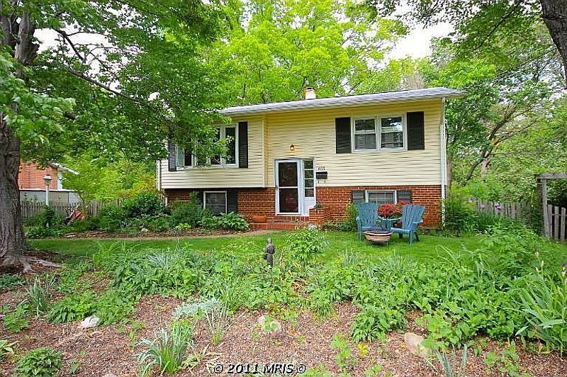 1st image of 605 Roberts Dr NW