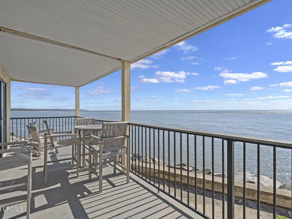 612 Newhaven Ct, Saint Helena Island, SC 29920