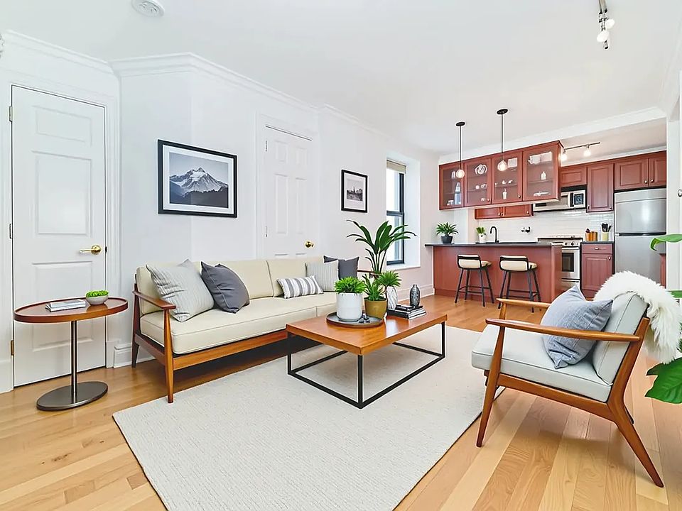 1st image of 10 Morton St #3AA