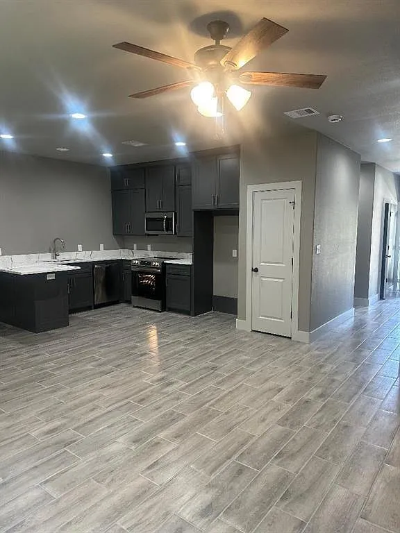 3 bed, 2.5 bath, 1500 sqft, $1,850 — Photo 2