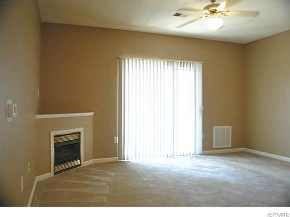 2nd image of 800 Brassie Ln APT D