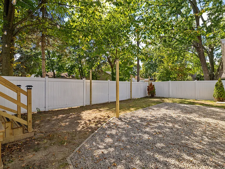 511 Coolidge Rd — Photo 62