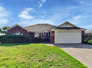 230 Whitestone Way, Weatherford, TX 76085