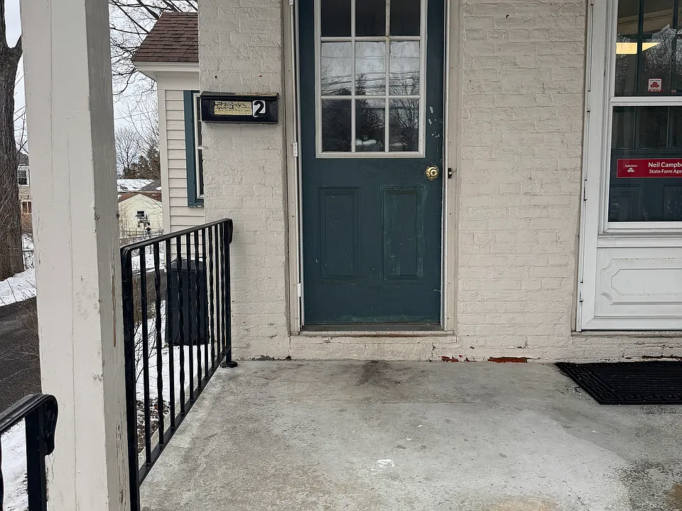 102 Genesee St #2