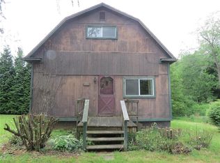 595 Carmichaels St, Rices Landing, PA 15357