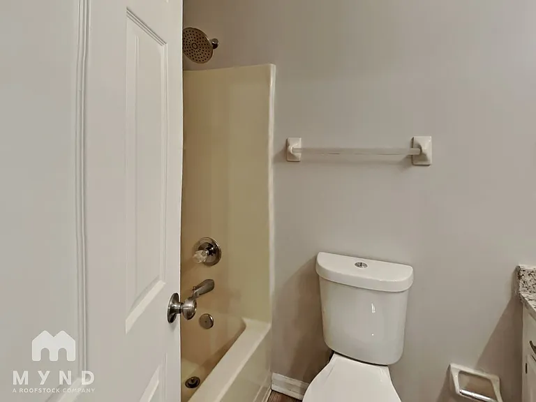 3946 Misty Lake Cv — Photo 13