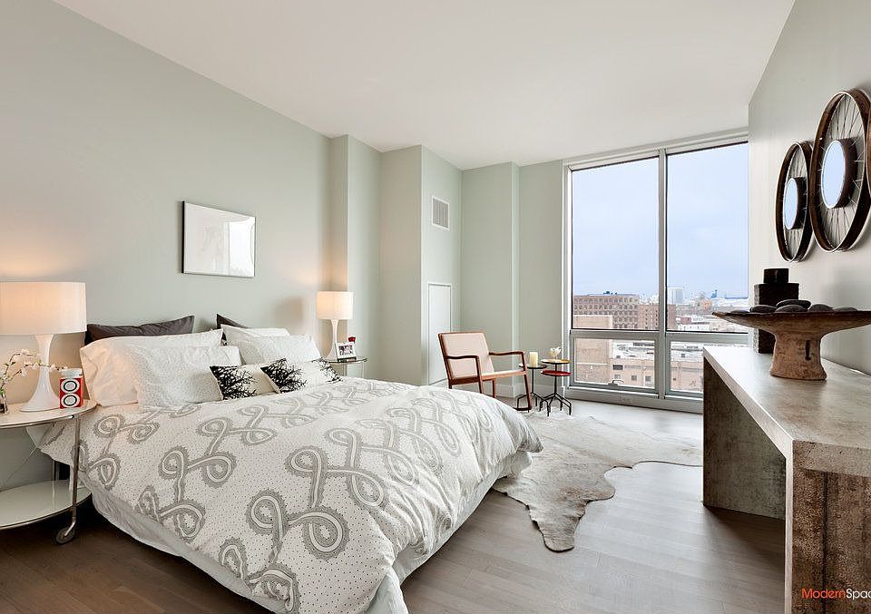 1st image of 525 Borden Ave #2D