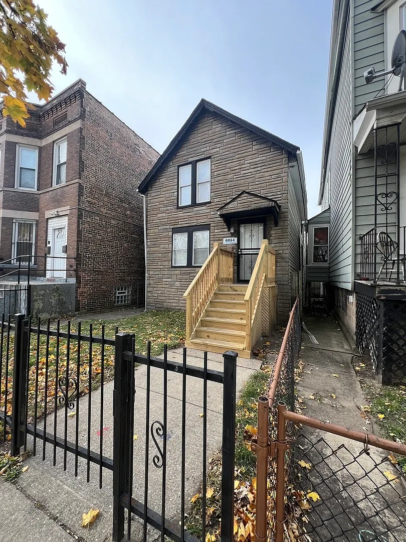 6854 S Dorchester Ave photo 1