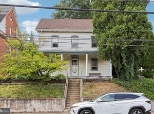 337 Main St, Schwenksville, PA 19473