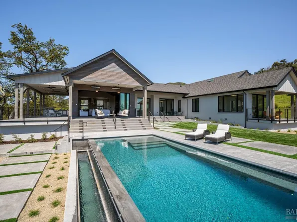 4699 Wallace Rd, Santa Rosa, CA 95404