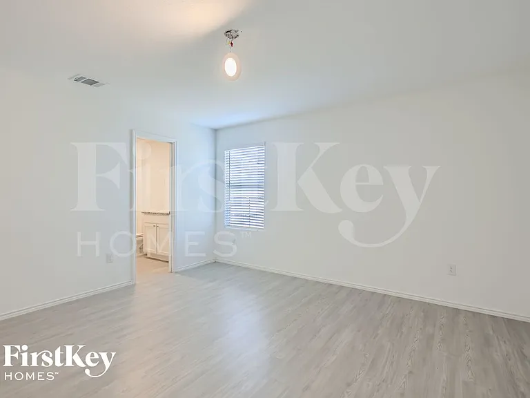 13835 Llama Pl — Photo 15