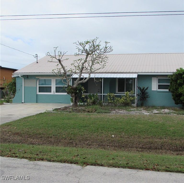 2763 Sanderling Ct, Saint James City, FL 33956 | Zillow