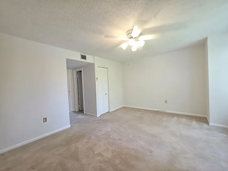 231 Canal Park Dr — Photo 28