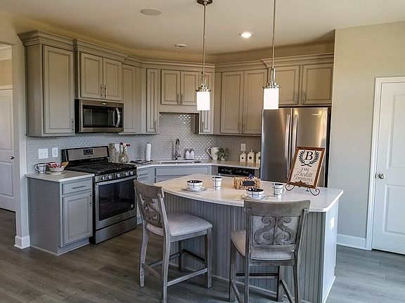 4th image of 340 Savoy Loop Lot 421