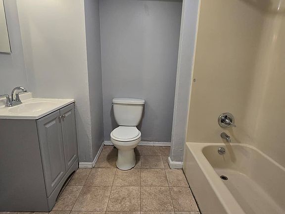 5th image of 104 Bergen Ave Floor 1