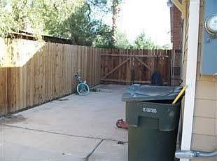 3rd image of 536 1/2 Lenrey Ave #El