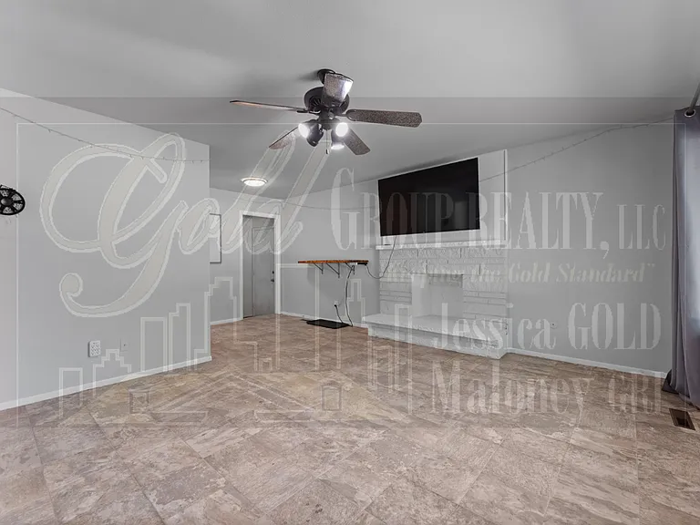 3712 Windsor Ave — Photo 4