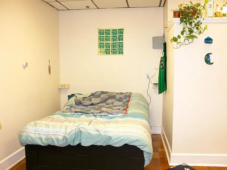 879 Beacon St #10 — Photo 3