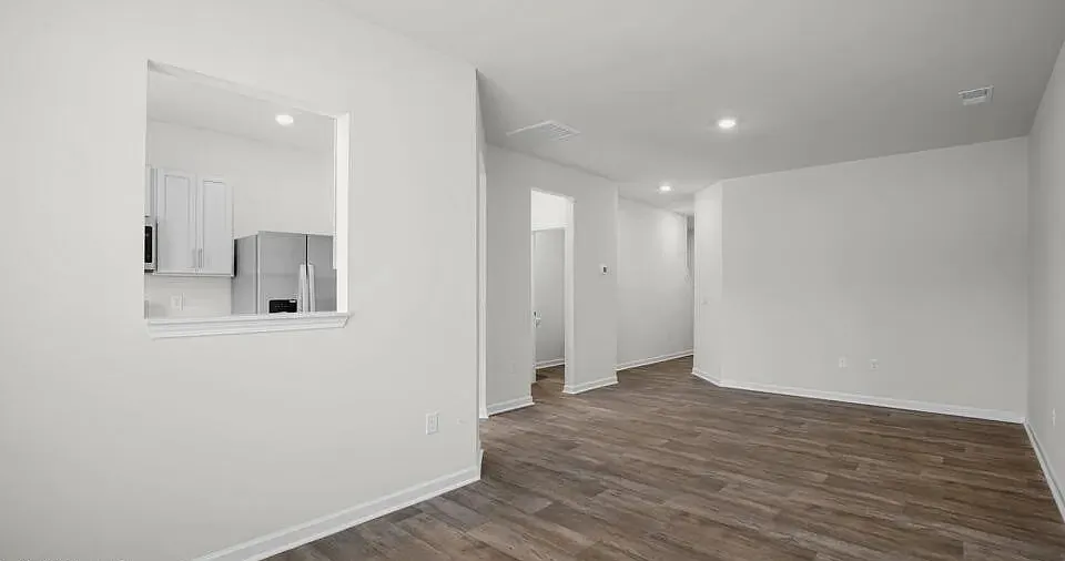 3 bed, 2.5 bath, 1416 sqft, $1,795 — Photo 4