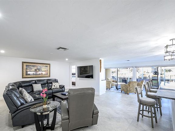5th image of 149 Crescent Dr