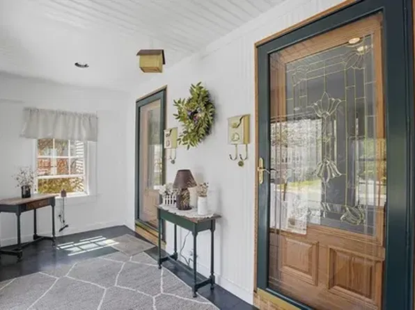 8 Gibbon Ave #6, Milford, MA 01757