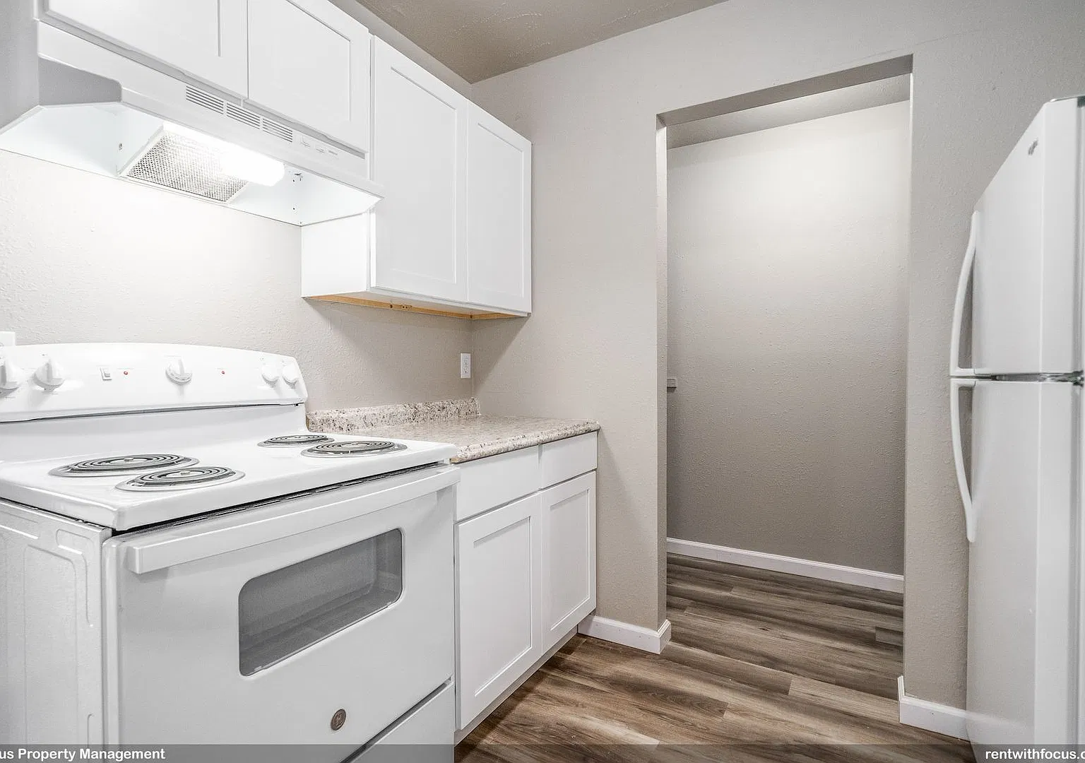 505 Oakridge Lane — Photo 1