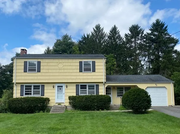 29 Justice Dr, Amherst, MA 01002