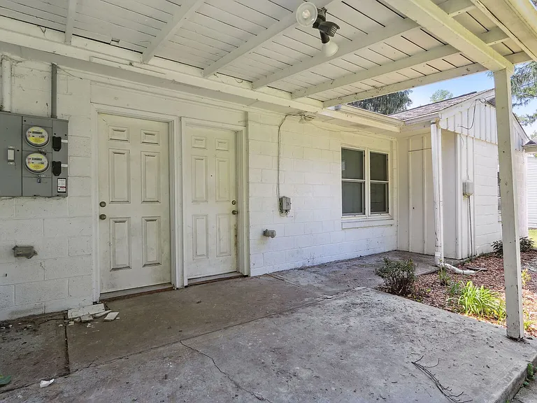 1614 W Union St — Photo 18