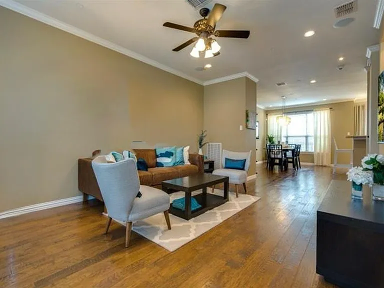 7847 Liverpool Ln — Photo 2