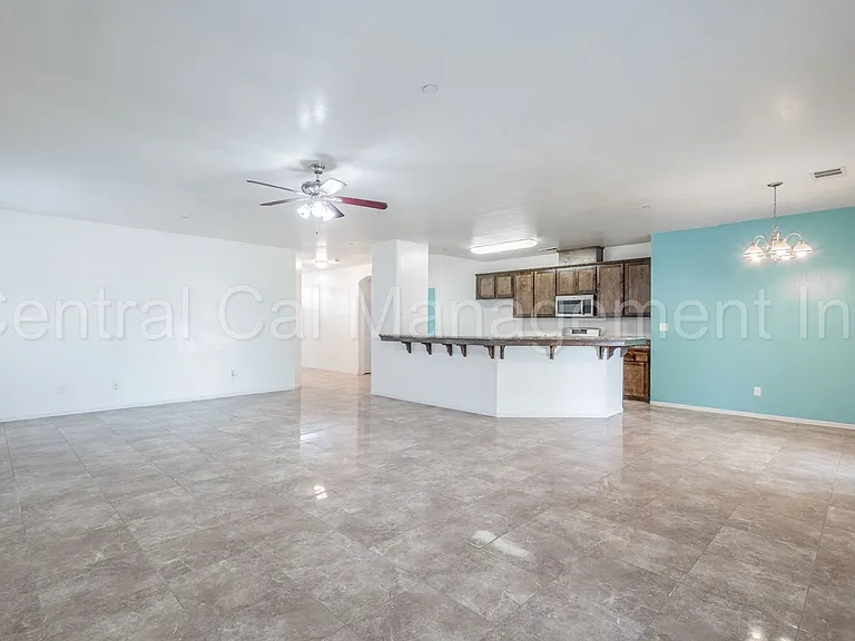602 Voorhies Ln — Photo 7