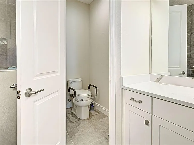 233 Palidoro Cir — Photo 35