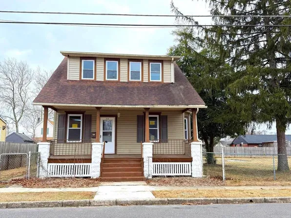316 W 3rd St, Florence, NJ 08518