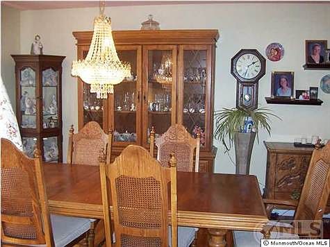 5th image of 83 Almond Dr