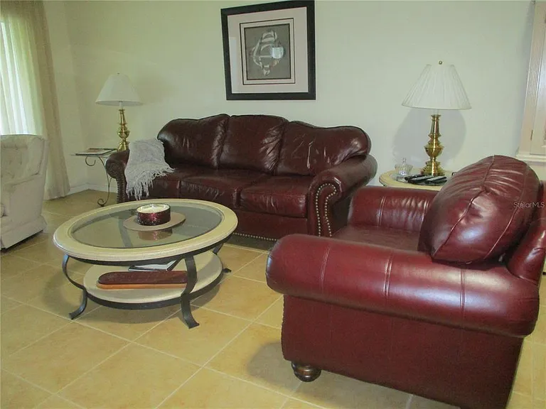 2125 Nantucket Dr — Photo 3