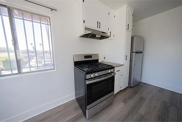 6402 S Victoria Ave #5 — Photo 7
