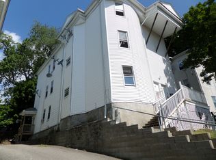 215 Beacon St #1, Worcester, MA 01610