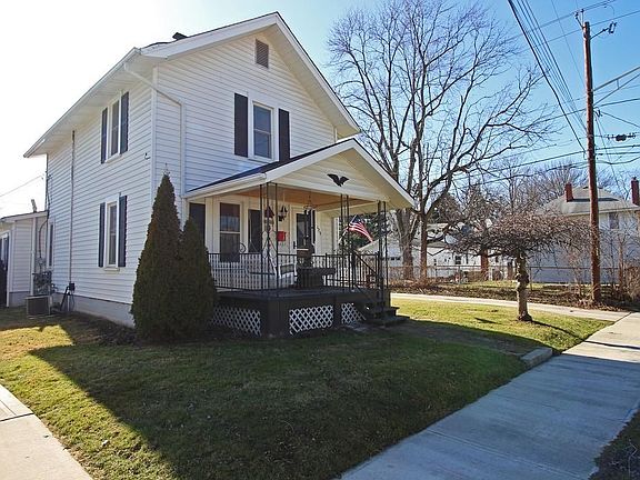 3rd image of 125 Mossman Ave