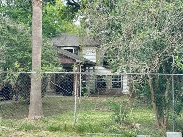 7215 Victoria St, Houston, TX 77020