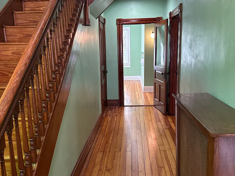 514 S Cameron St — Photo 2