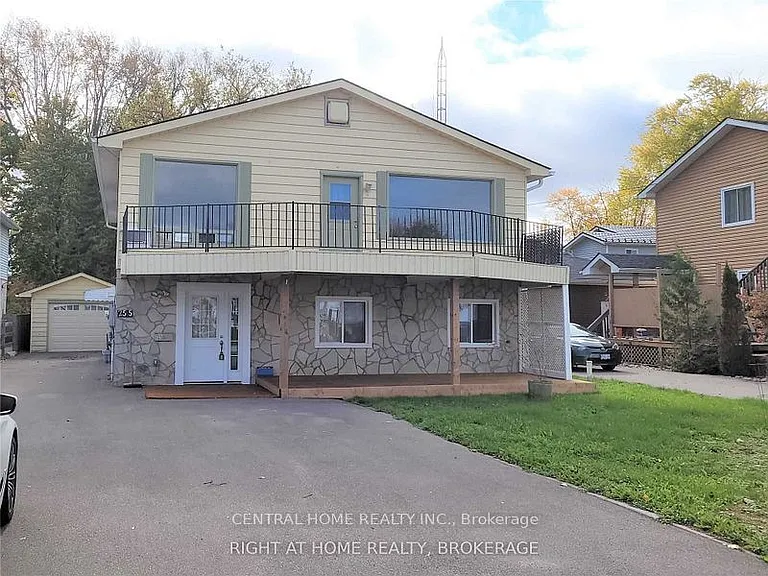 255 Bayview Ave — Photo 8