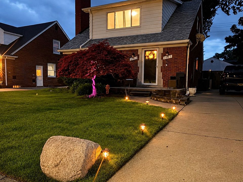 1st image of 2053 Vernier Rd #1