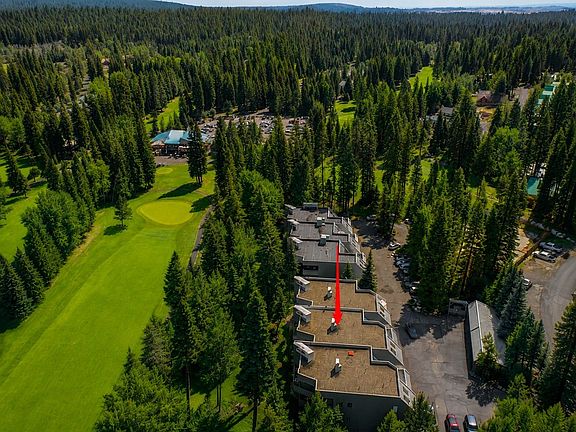 3rd image of 917 Fairway Dr